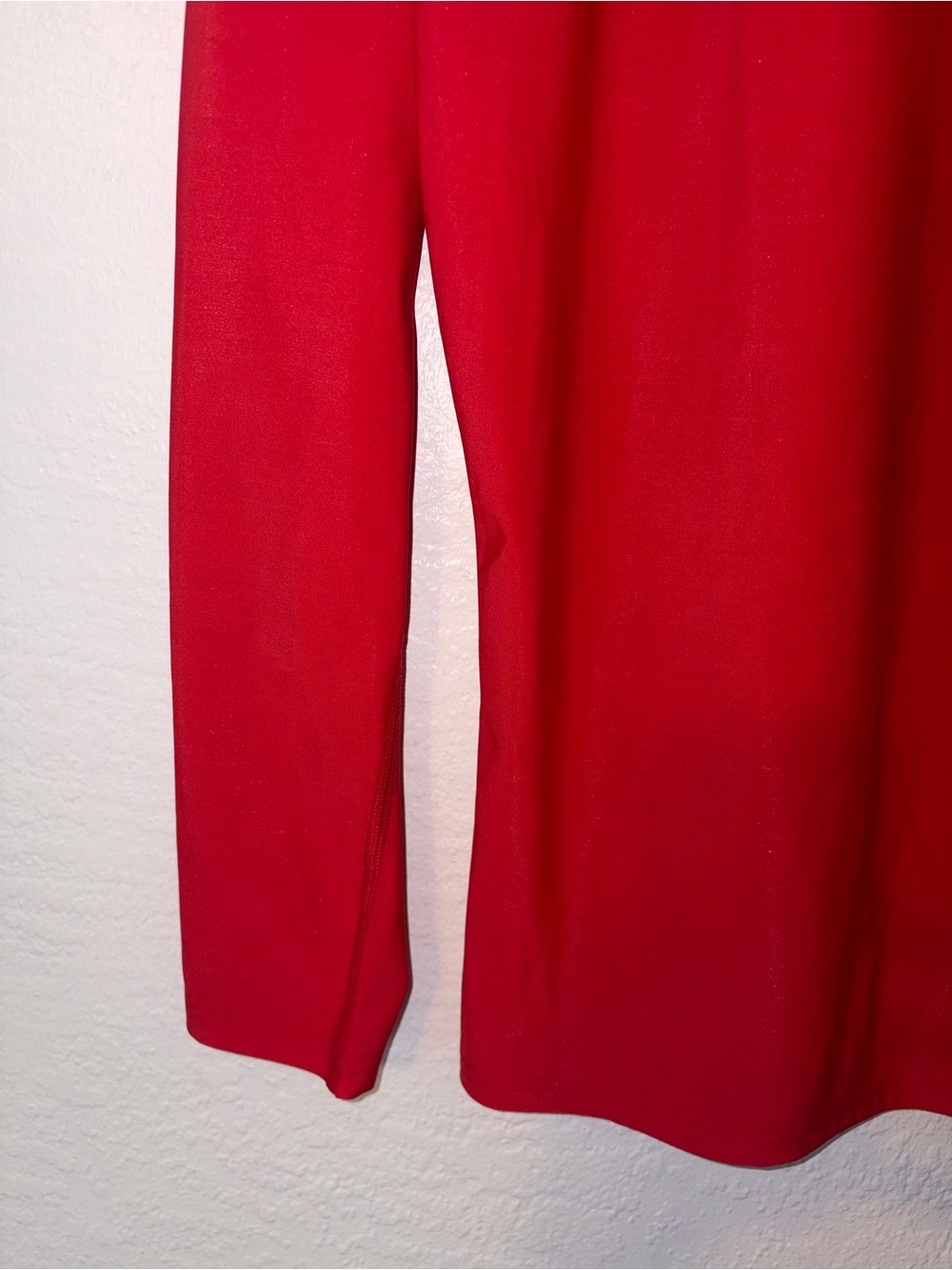 Under Armour Red Long-Sleeve HeatGear Crew - Picture 9 of 10